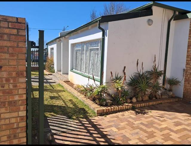 4 BEDROOM HOUSE FOR SALE IN BENONI CENTRAL